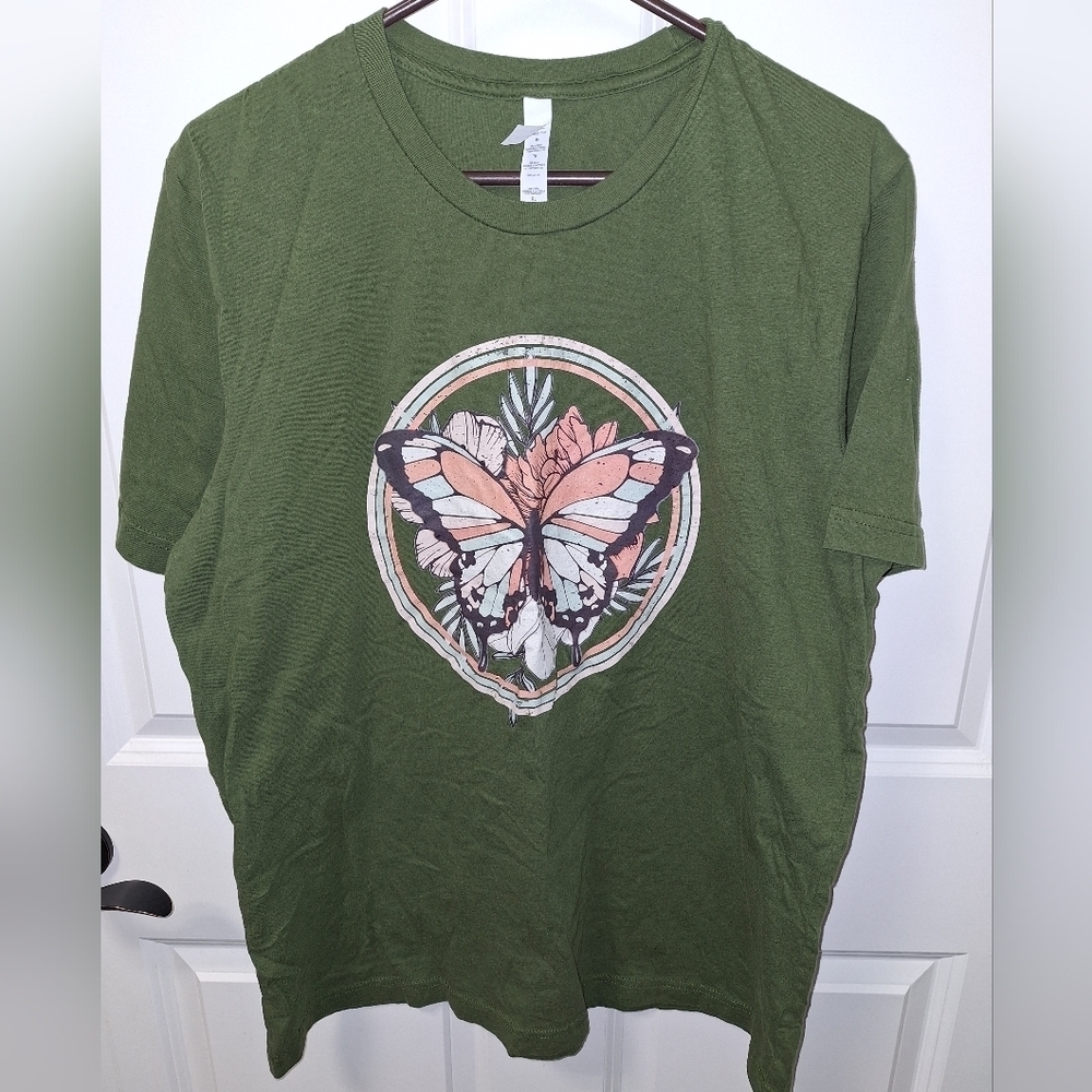 A Bella Canvas butterfly t-shirt in a ladies size XL.